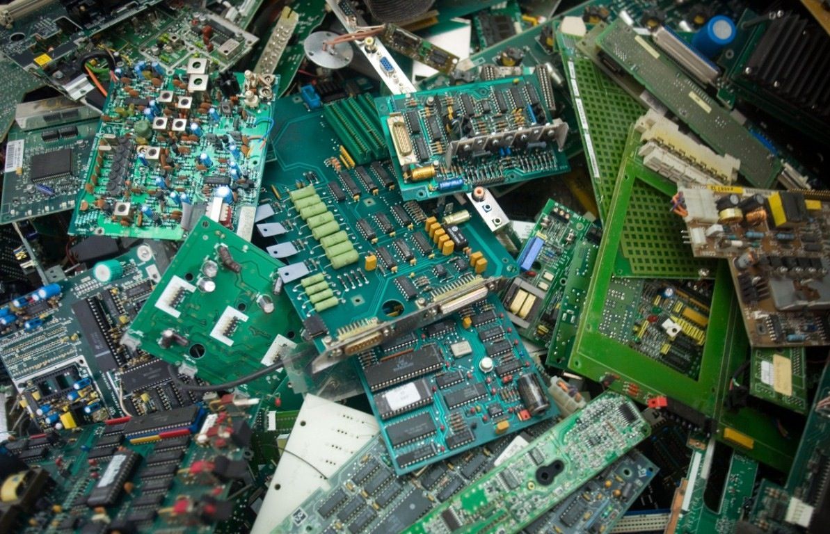 Bursa Elektronik Kart Hurdası (E-Atık) Alımı | Soylu Hurda